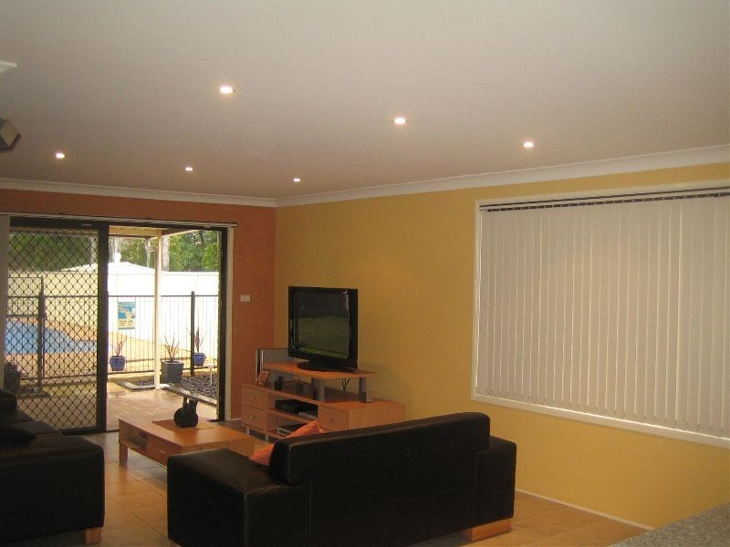 12  Collie Court, Wattle Grove NSW 2173