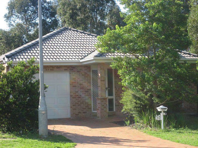 30  Yengo Ct, Holsworthy NSW 2173