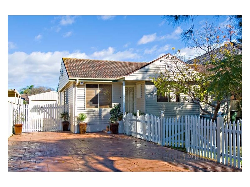 20 Labuan Rd, Holsworthy NSW 2173