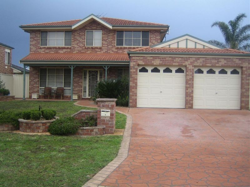 37  Frank Oliveri Drive, Chipping Norton NSW 2170