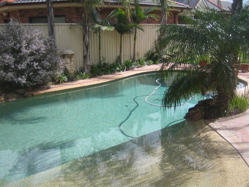 37  Frank Oliveri Drive, Chipping Norton NSW 2170