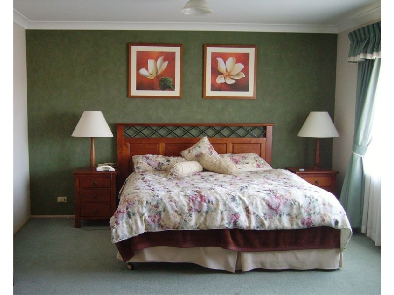 37  Frank Oliveri Drive, Chipping Norton NSW 2170