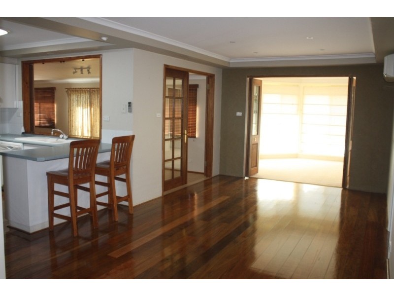 159 Australis Ave, Wattle Grove NSW 2173