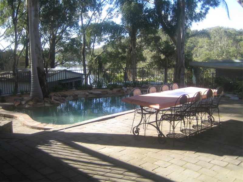 192  St George Cres, Sandy Point NSW 2172