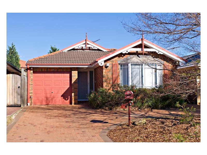 10  Valleyfield Ct, Wattle Grove NSW 2173