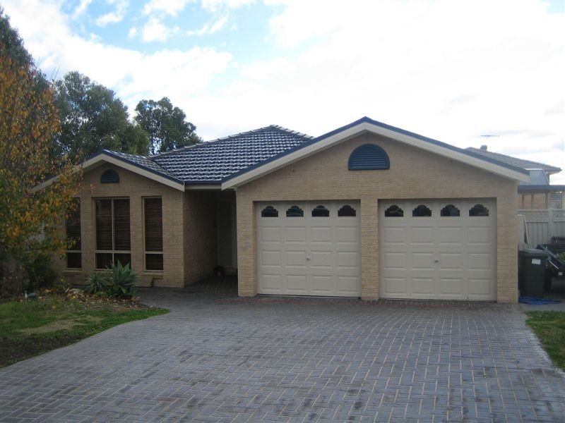2  Goodenia Court, Voyager Point NSW 2172