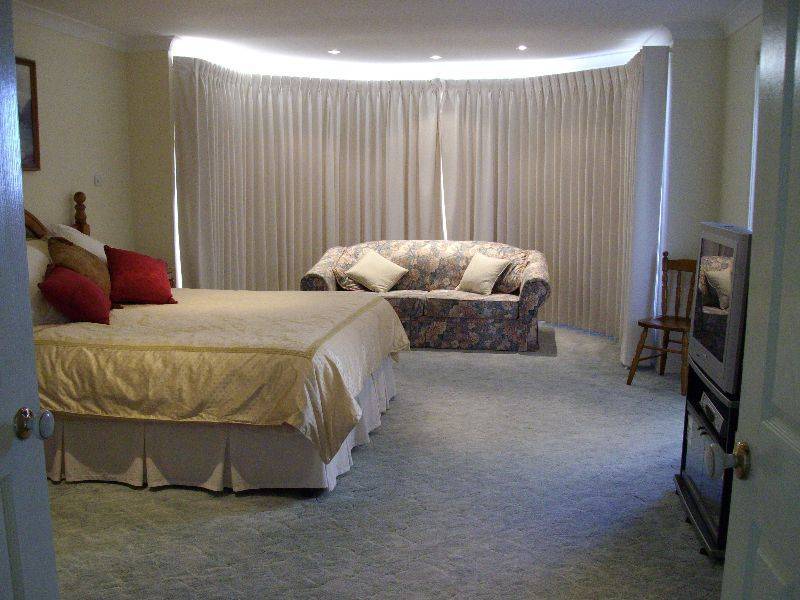 27  Creekwood Drive, Voyager Point NSW 2172