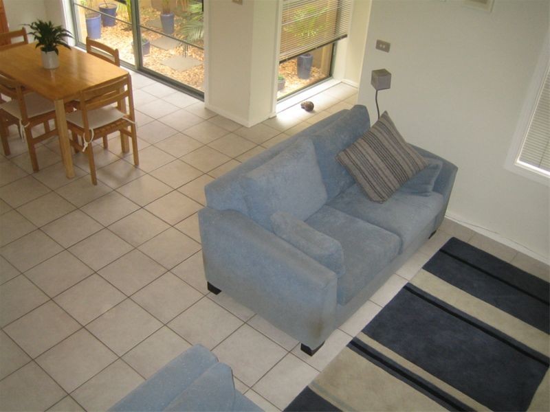 2/17-21   Continua Ct, Wattle Grove NSW 2173