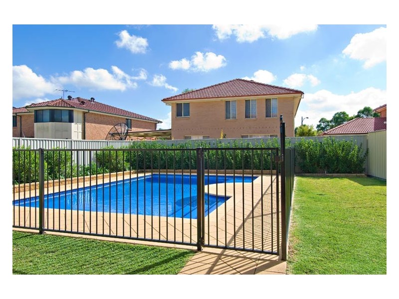 30   Boronia Dr, Voyager Point NSW 2172