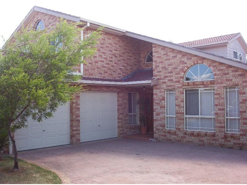 Wattle Grove NSW 2173