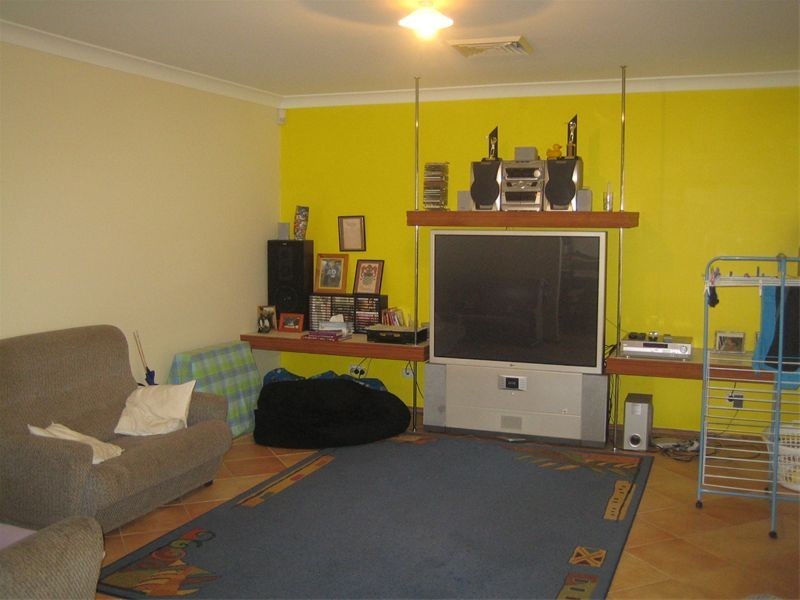 1 Punctata Court, Voyager Point NSW 2172