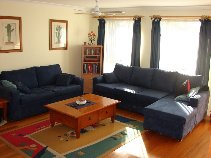 24   Trentham Park Ct, Wattle Grove NSW 2173