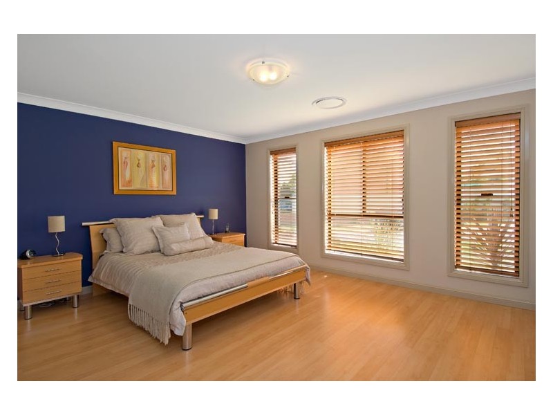 4   Restio Ct, Voyager Point NSW 2172