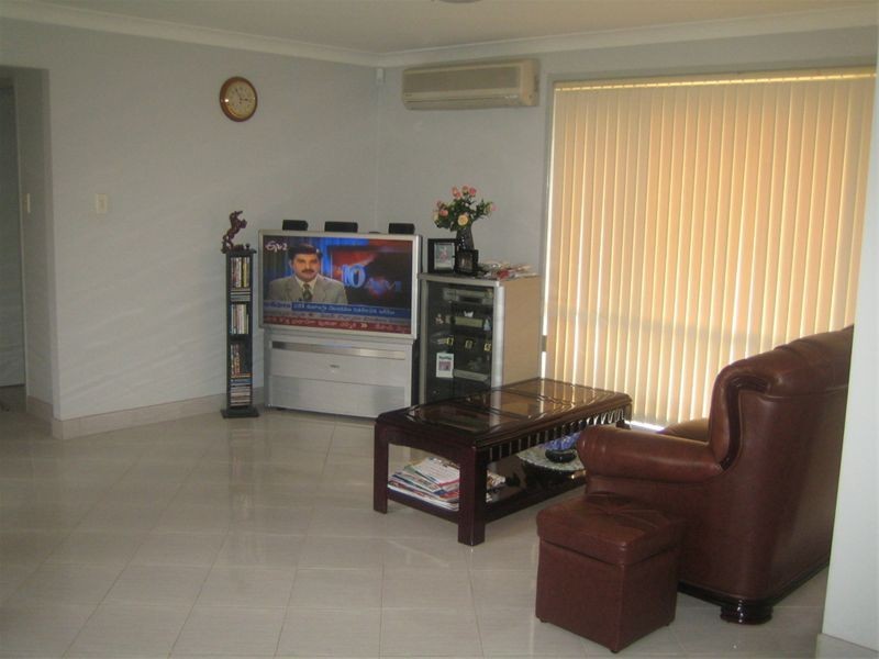 31   Sabre Cres, Holsworthy NSW 2173