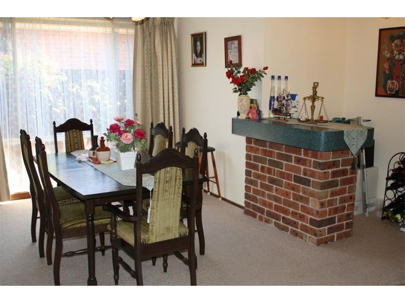 20  Bodalla Ct, Wattle Grove NSW 2173