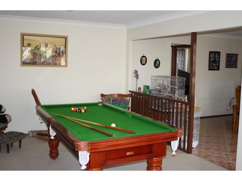 20  Bodalla Ct, Wattle Grove NSW 2173