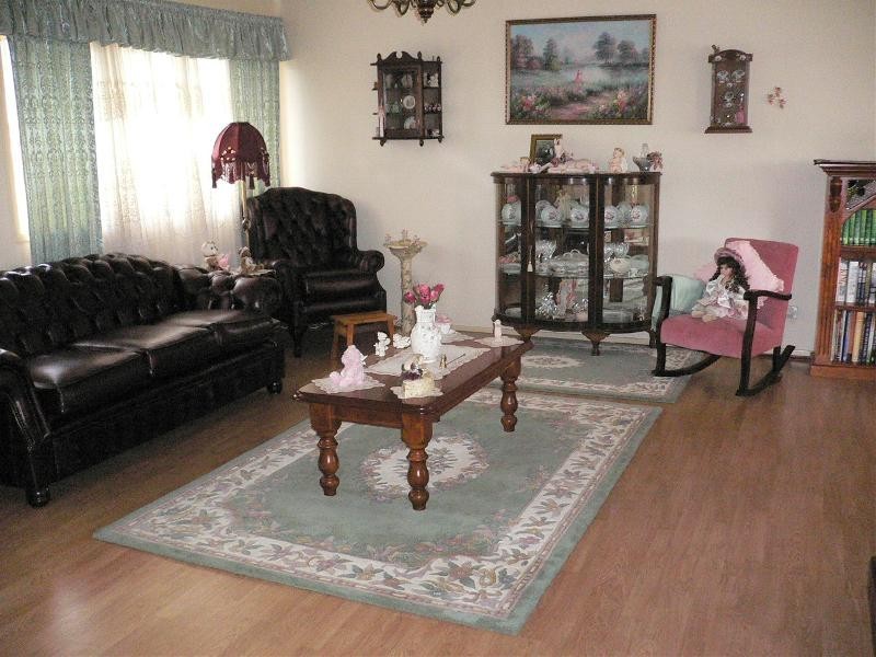 4 Eildon Court, Wattle Grove NSW 2173