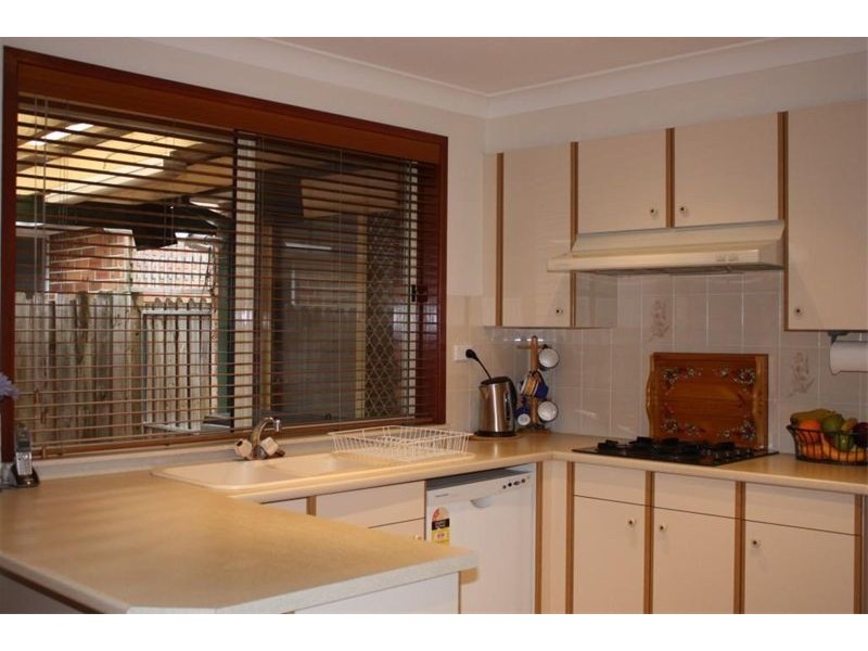 30  Paroo Crt, Wattle Grove NSW 2173