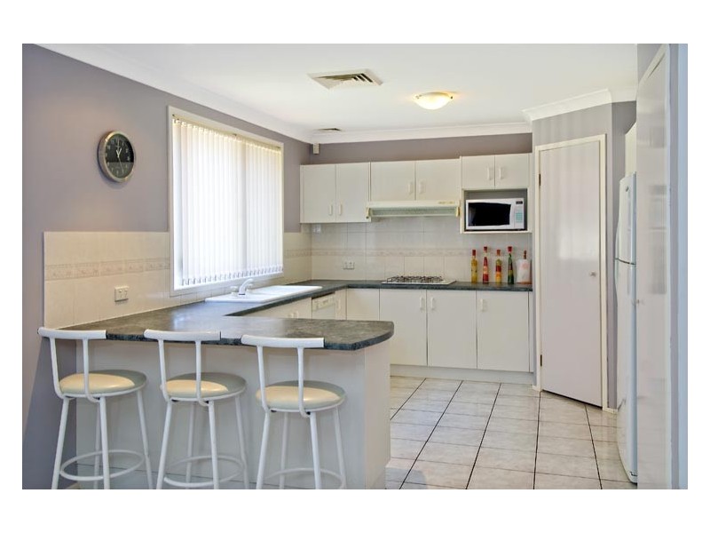 1  Springfield Court, Wattle Grove NSW 2173