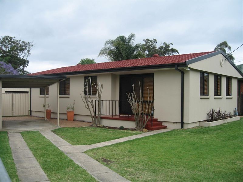 14   Huon Crescent, Holsworthy NSW 2173