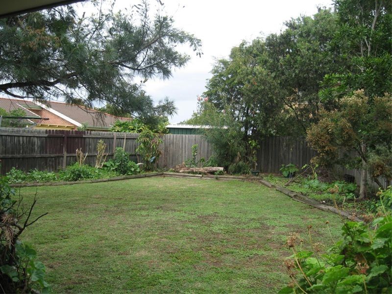 14   Acola Crt, Wattle Grove NSW 2173