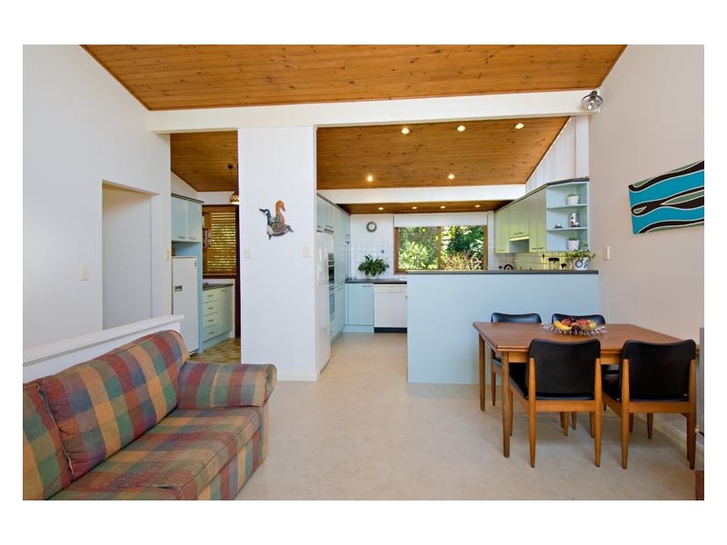 142 St George Crescent, Sandy Point NSW 2172