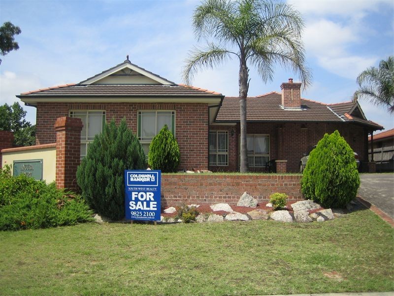 2  Ancura Ct, Wattle Grove NSW 2173