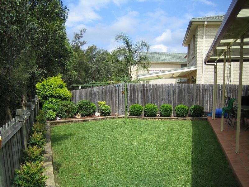 4  Lloyd Place, Casula NSW 2170