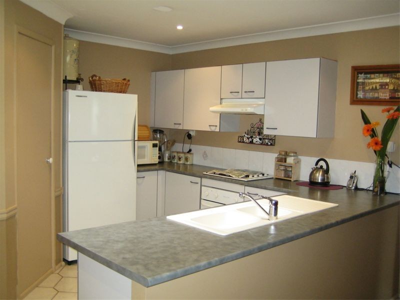 53   Wombeyan Crt, Wattle Grove NSW 2173