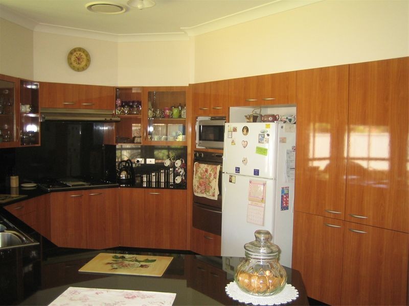74   Boronia drive, Voyager Point NSW 2172