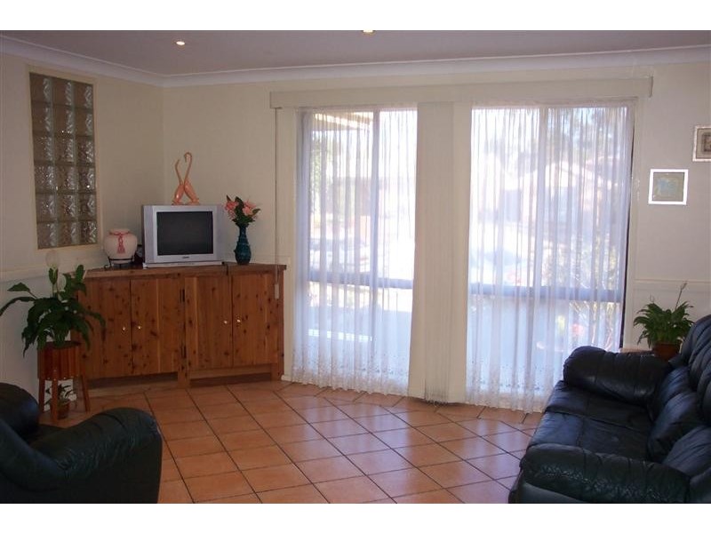 Wattle Grove NSW 2173