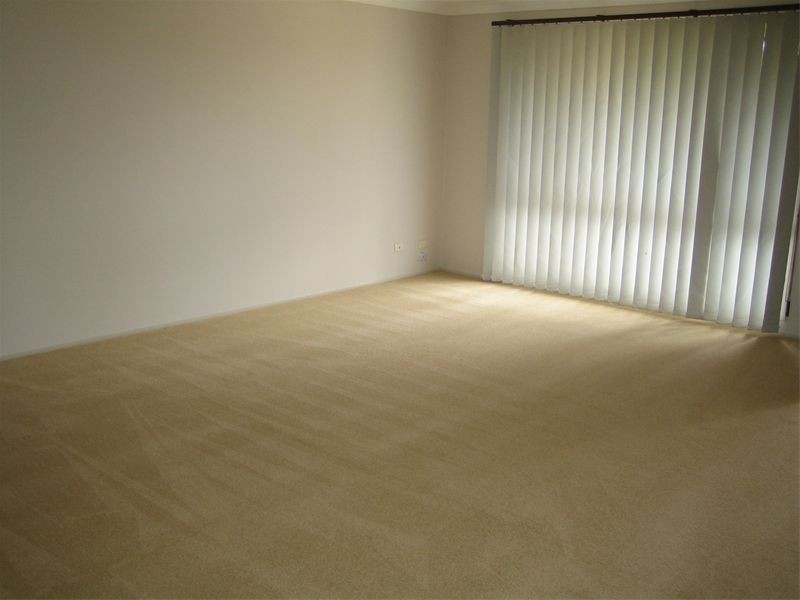 13  Farnborough Court, Wattle Grove NSW 2173