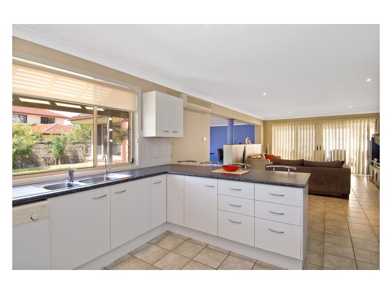 12  Geebung Crt, Voyager Point NSW 2172