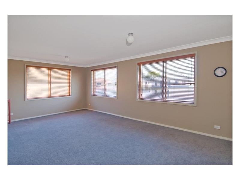 12  Geebung Crt, Voyager Point NSW 2172