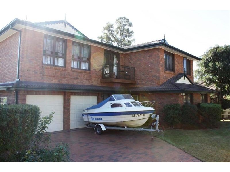 163 Australis Ave, Wattle Grove NSW 2173