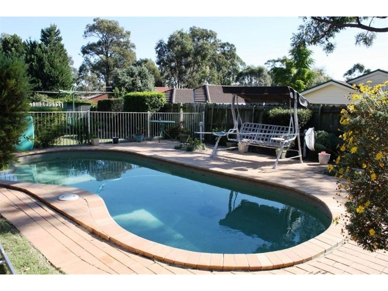 163 Australis Ave, Wattle Grove NSW 2173