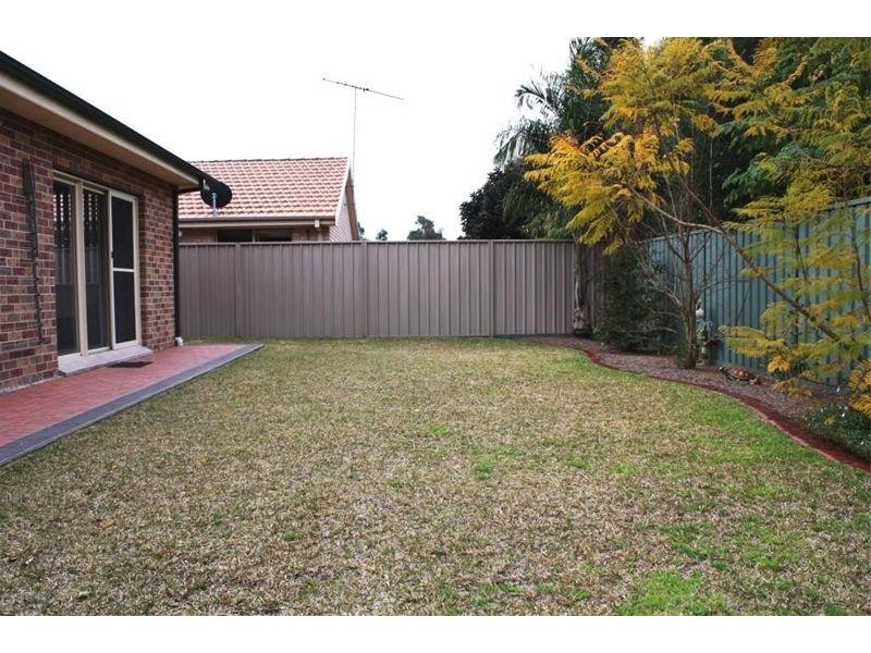 5  Bungonia Crt, Wattle Grove NSW 2173