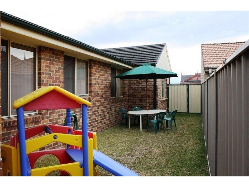 5  Bungonia Crt, Wattle Grove NSW 2173