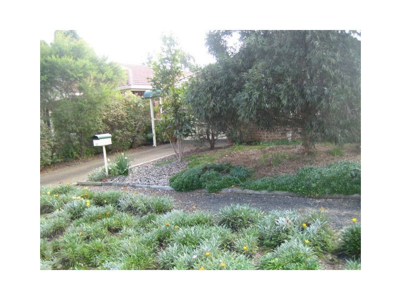 13   Kew Gardens Ct, Wattle Grove NSW 2173