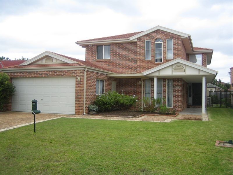 20   Valleyfield Crt, Wattle Grove NSW 2173