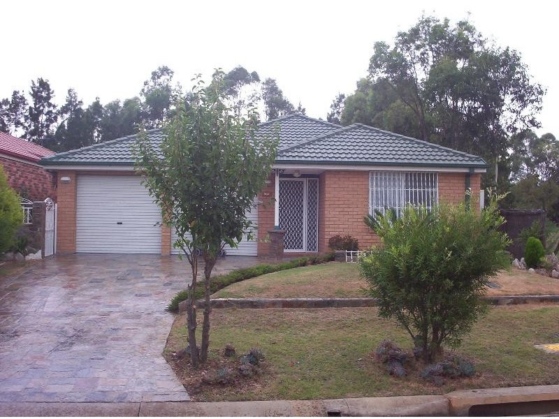 Wattle Grove NSW 2173