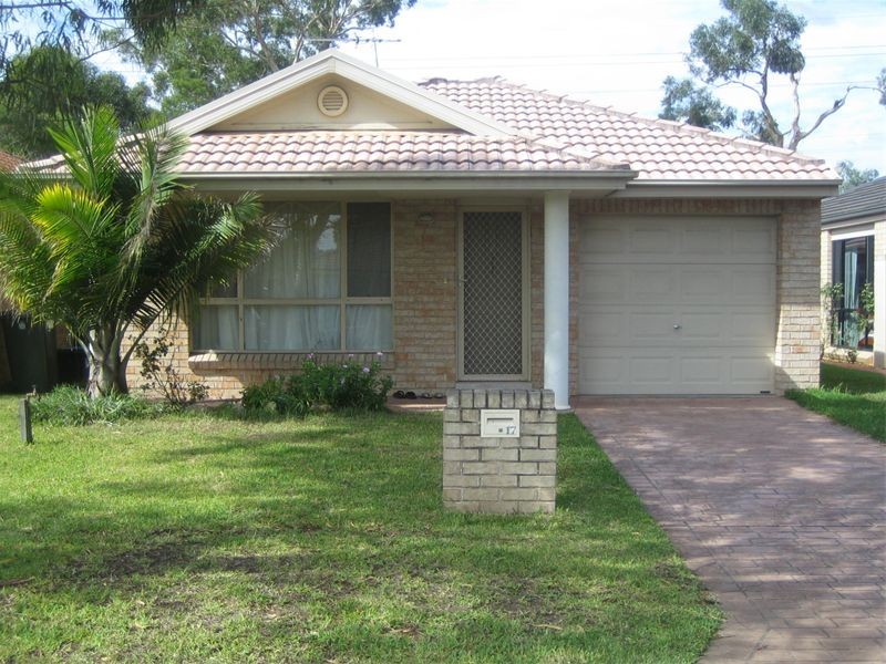 17  Tweed Crt, Wattle Grove NSW 2173