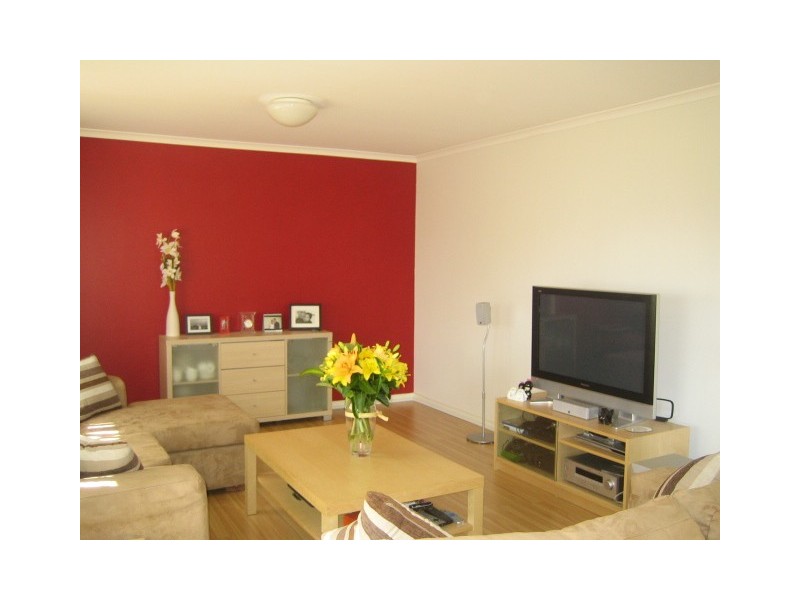 1/11-13   Armata Crt, Wattle Grove NSW 2173