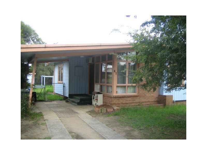 41  Huon Crescent, Holsworthy NSW 2173