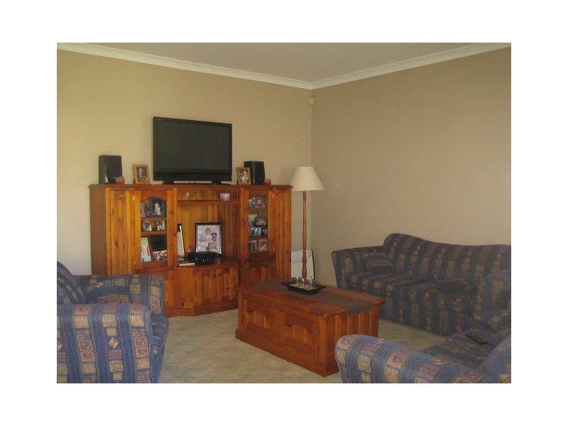 5   Castlerock Crt, Wattle Grove NSW 2173