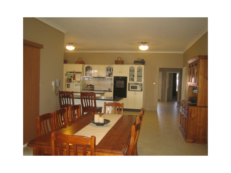 5   Castlerock Crt, Wattle Grove NSW 2173