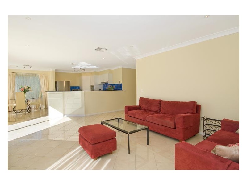 10   Pratia Ct, Voyager Point NSW 2172