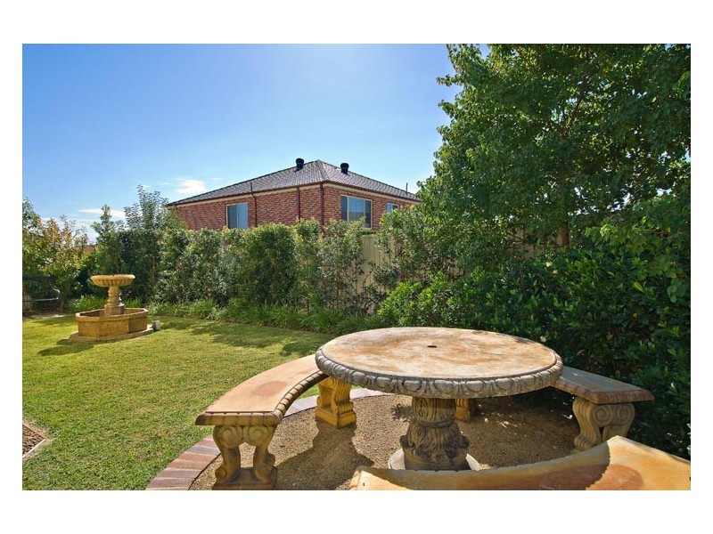 10   Pratia Ct, Voyager Point NSW 2172