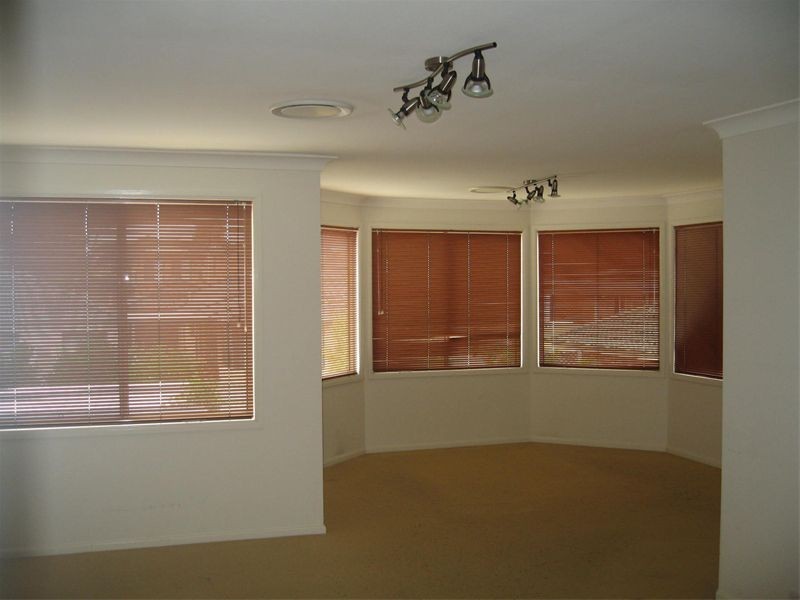 11 Fantome, Voyager Point NSW 2172