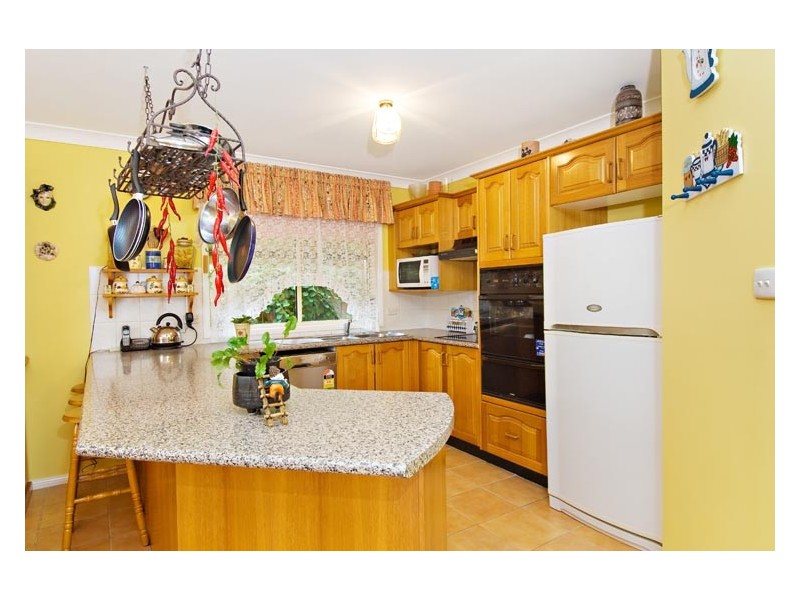 16   Kanangra Court, Wattle Grove NSW 2173